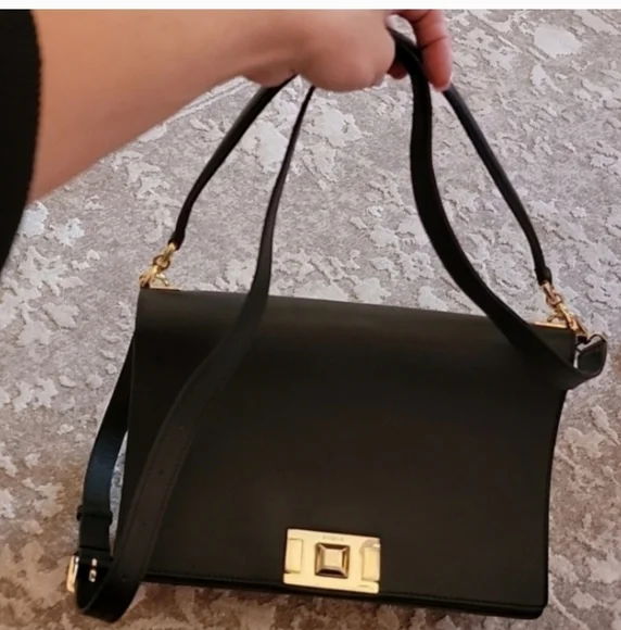 Furla elegant Black Handbag - Picture 1 of 7